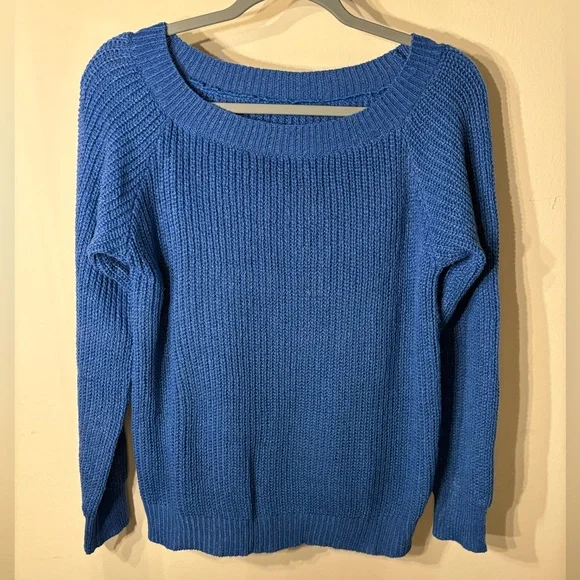 Blue Winter Crochet Sweater size Large. - Picture 2 of 6